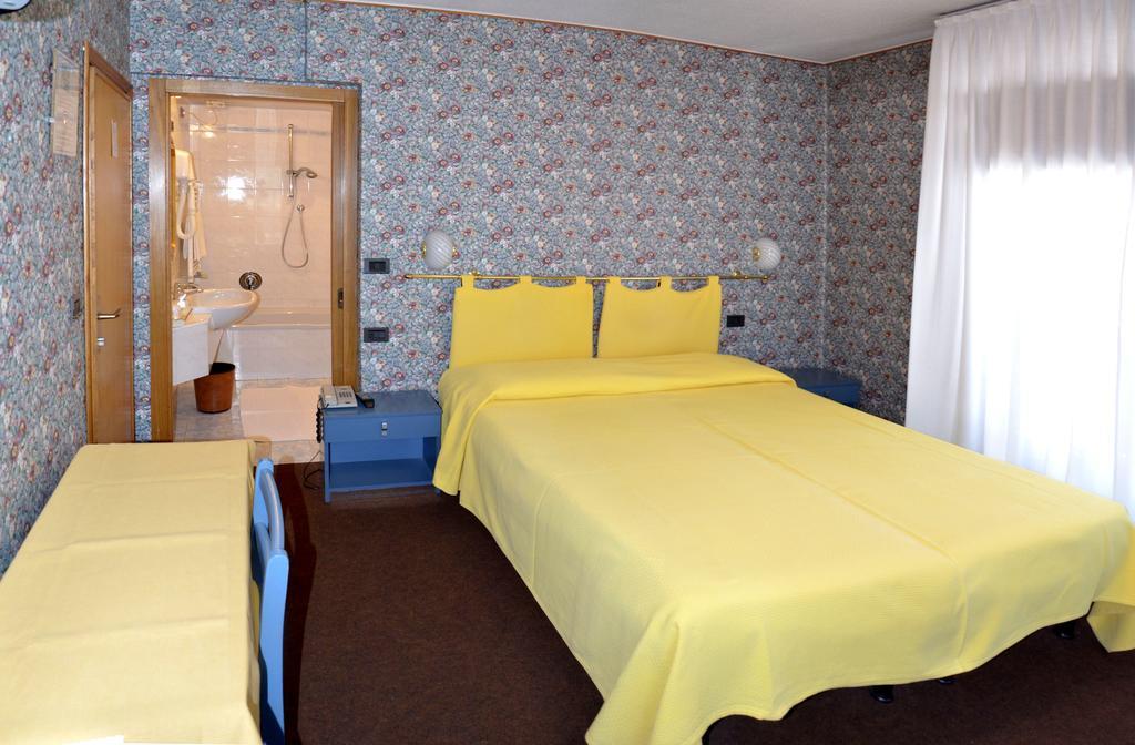 Hotel Cervo Bormio Zimmer foto